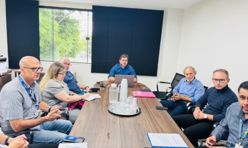 Prefeito de Pinheiral confirma continuidade da parceria com Firjan/Senai para qualificação e desenvolvimento econômico
